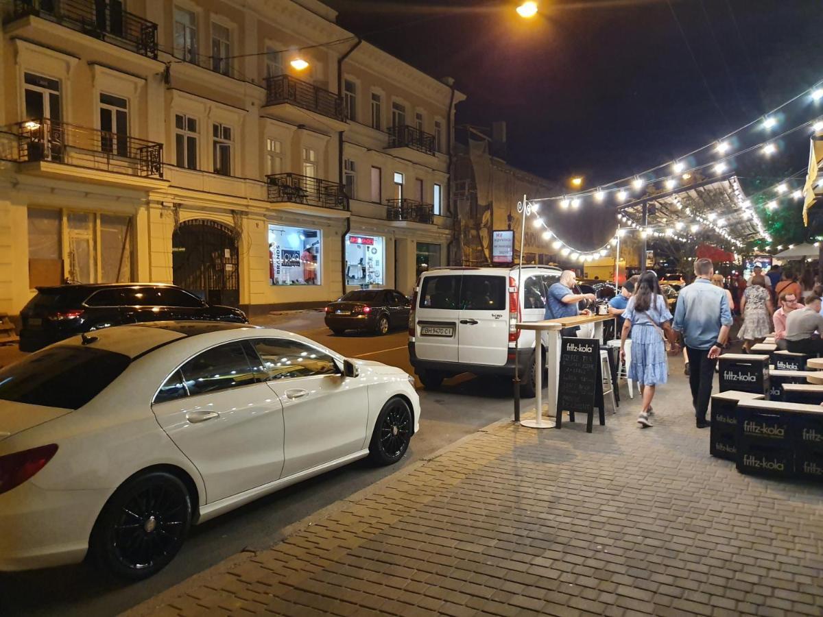 Central Apartments Одеса Екстериор снимка